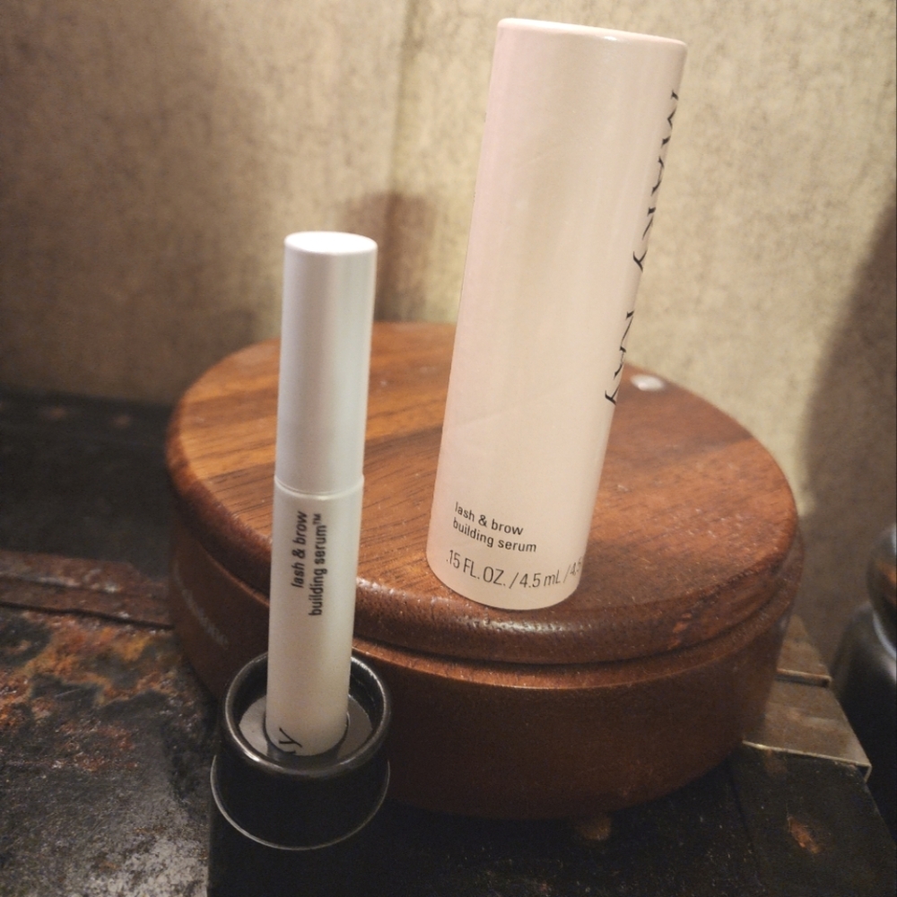 Mary Kay lash & brow building serum